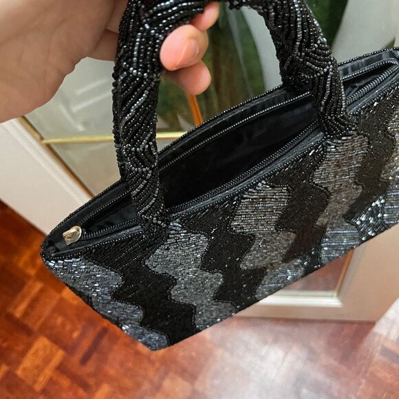 Gorgeous Bead Detailed Handbag - Picture 6 of 9